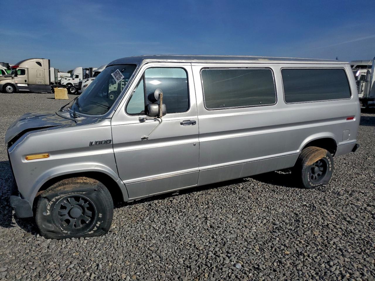 1989 Ford Econoline Cargo, VIN 1FTEE14N5KHB09870 — Minor dents and scratches