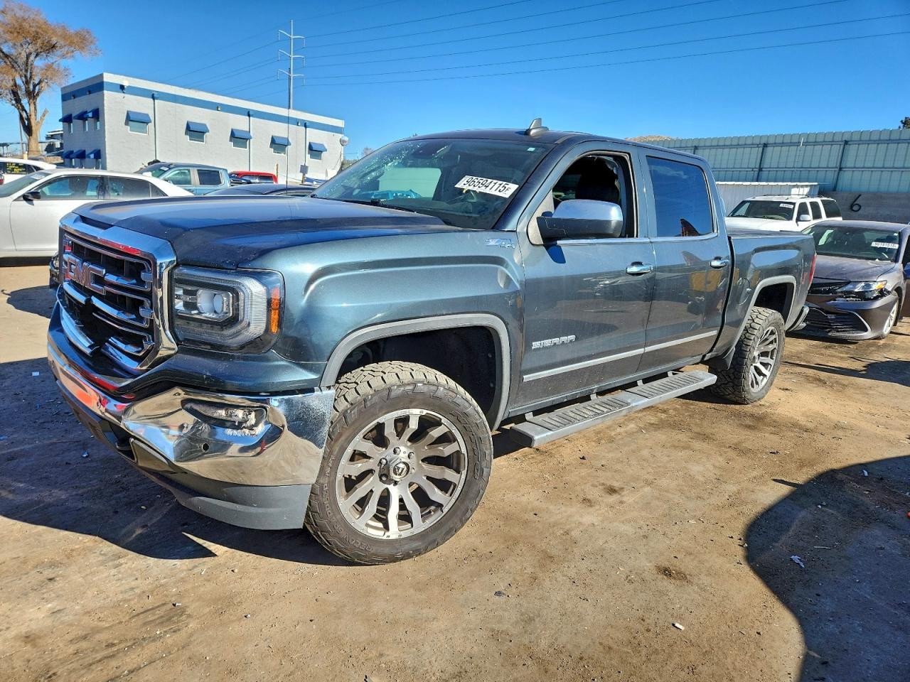 2018 GMC Sierra 1500 SLT, VIN 3GTU2NEC5JG312713 — Front end