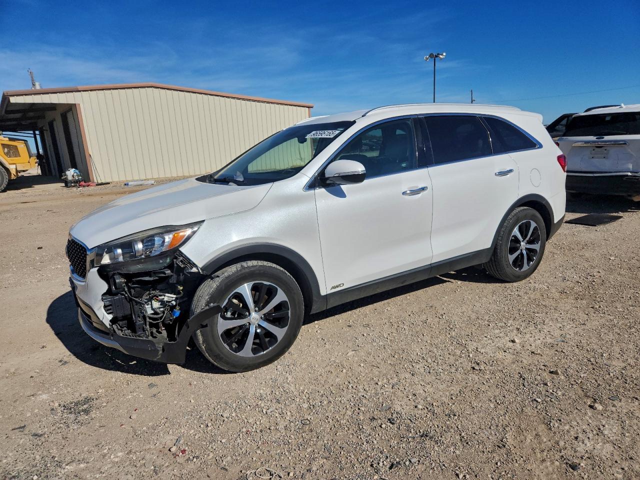 2017 Kia Sorento EX, VIN 5XYPHDA14HG239756 — Front end