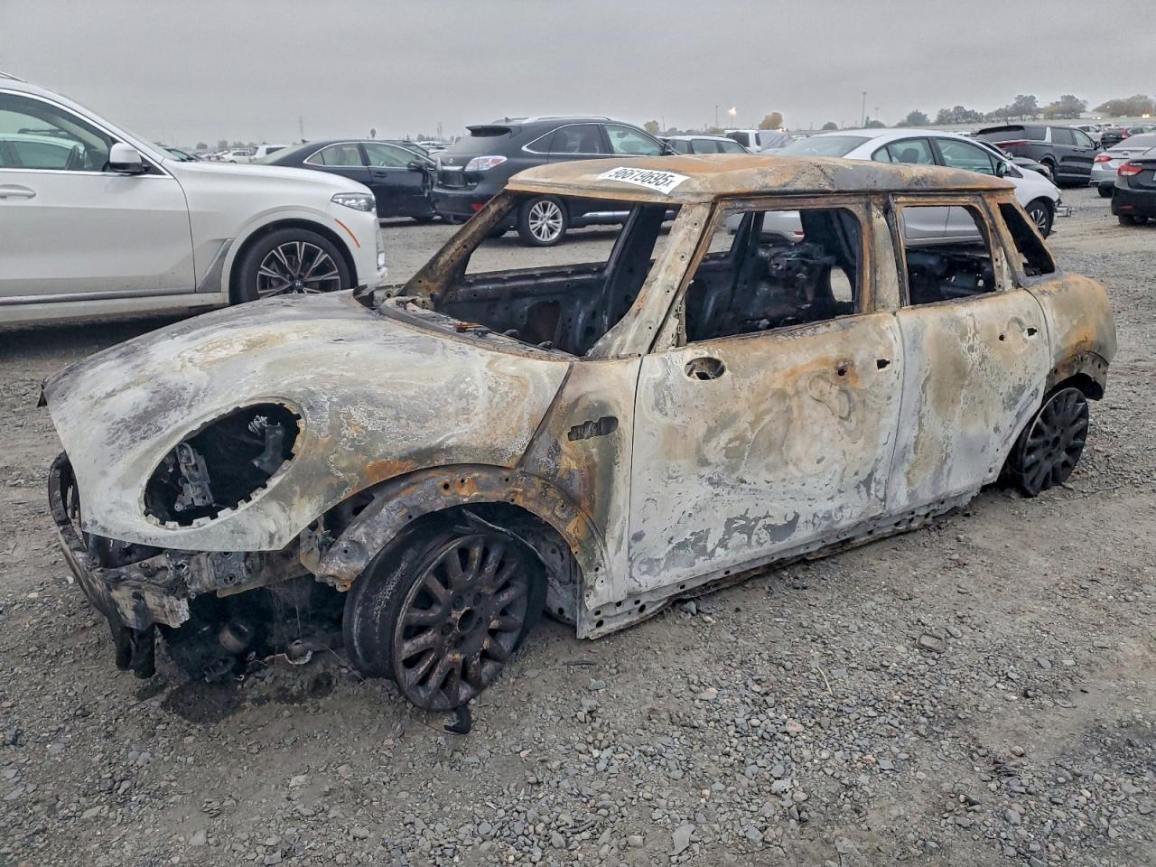 2017 MINI Hardtop 4 Door Cooper, VIN WMWXU1C34H2D58085 — Пожар
