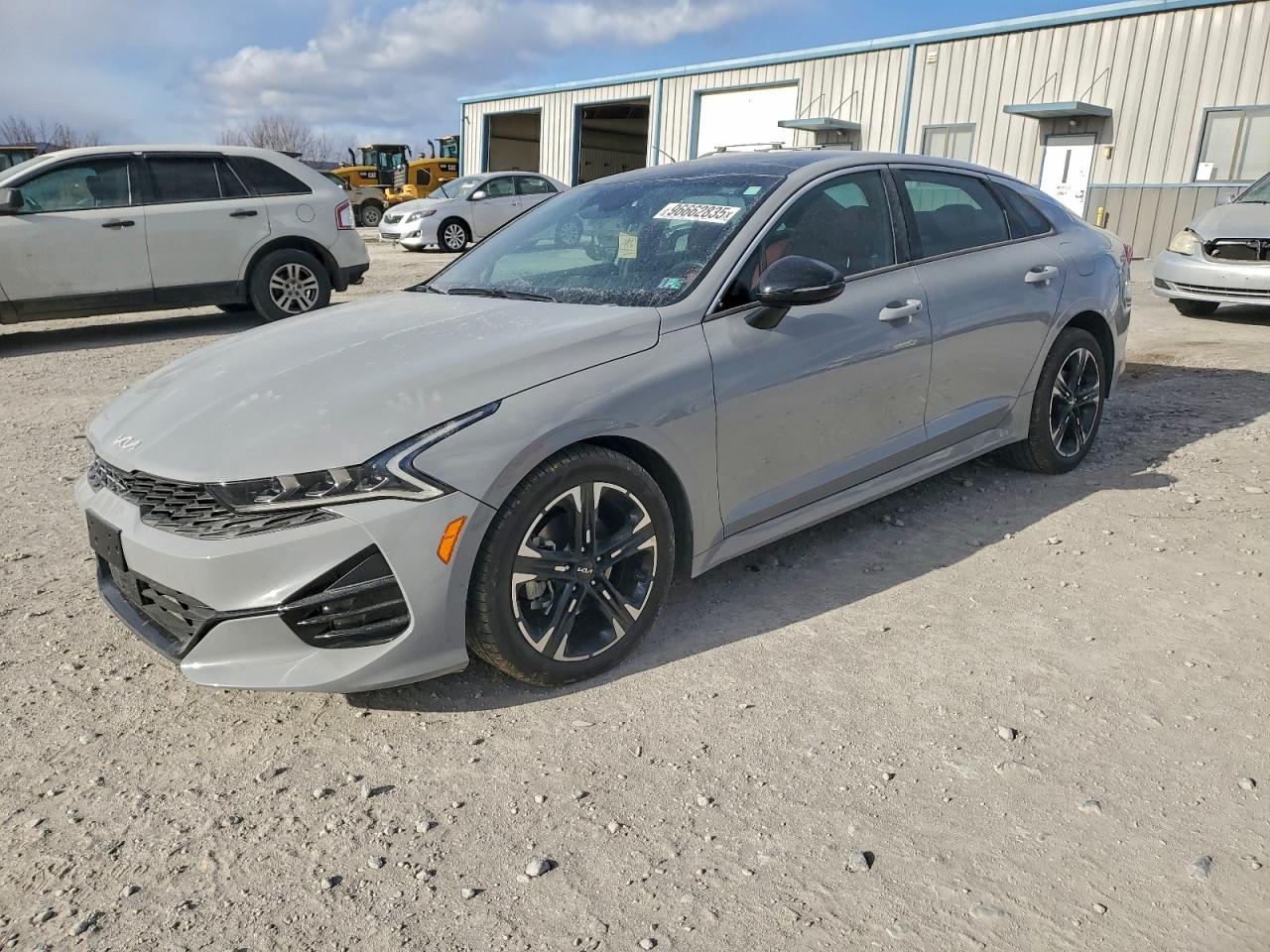 2022 Kia K5 GT-Line, VIN 5XXG64J27NG123305 — Front end