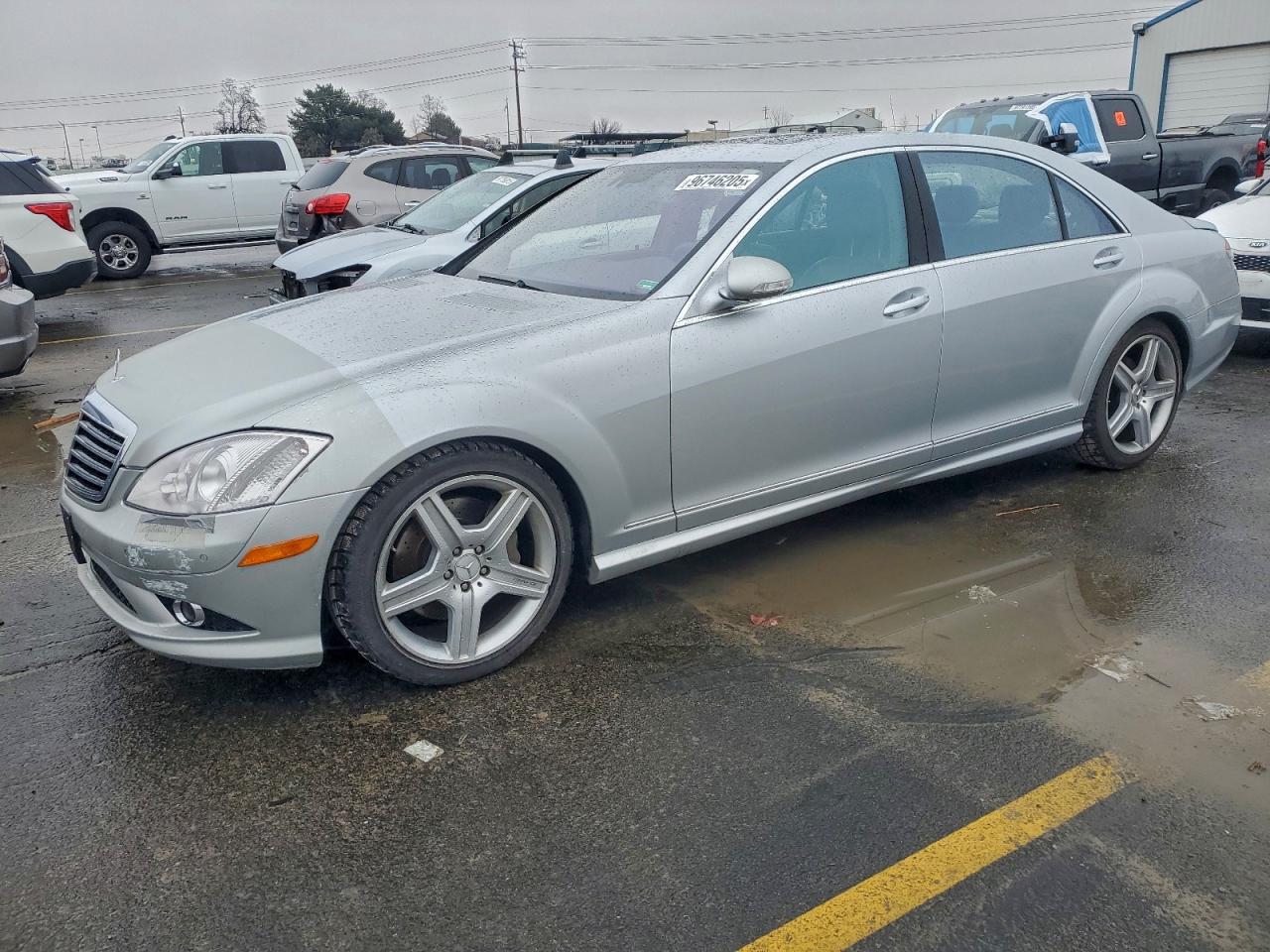 2008 Mercedes-Benz S 550, VIN WDDNG86XX8A195170 — Front end