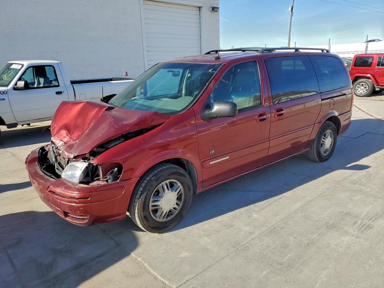 2002 Chevrolet Venture Warner Bros 1SE, VIN 1GNDX13E82D316842 — Front end