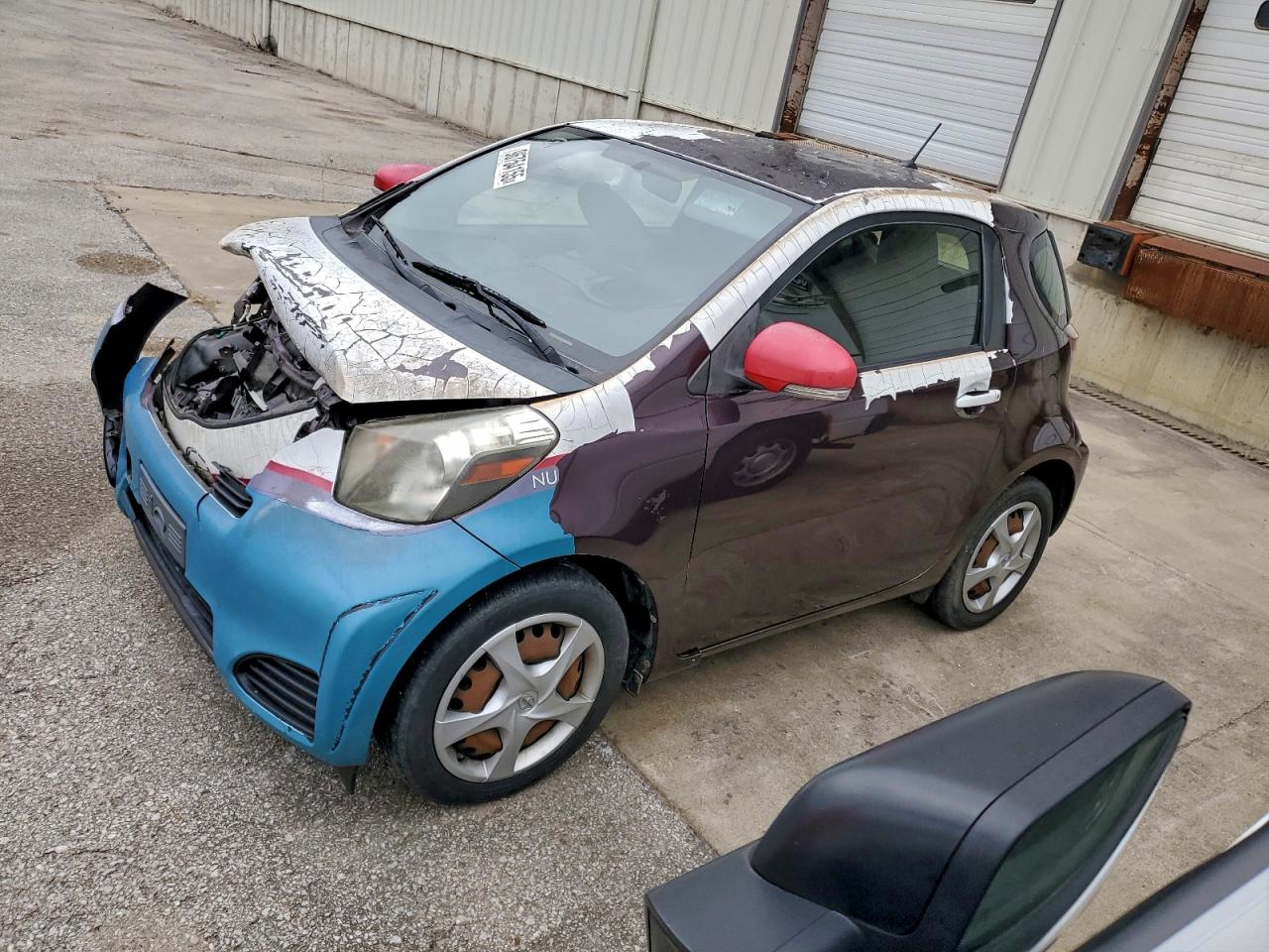 2014 Scion iQ 10 Series, VIN JTNJJXB03EJ028735 — Front end