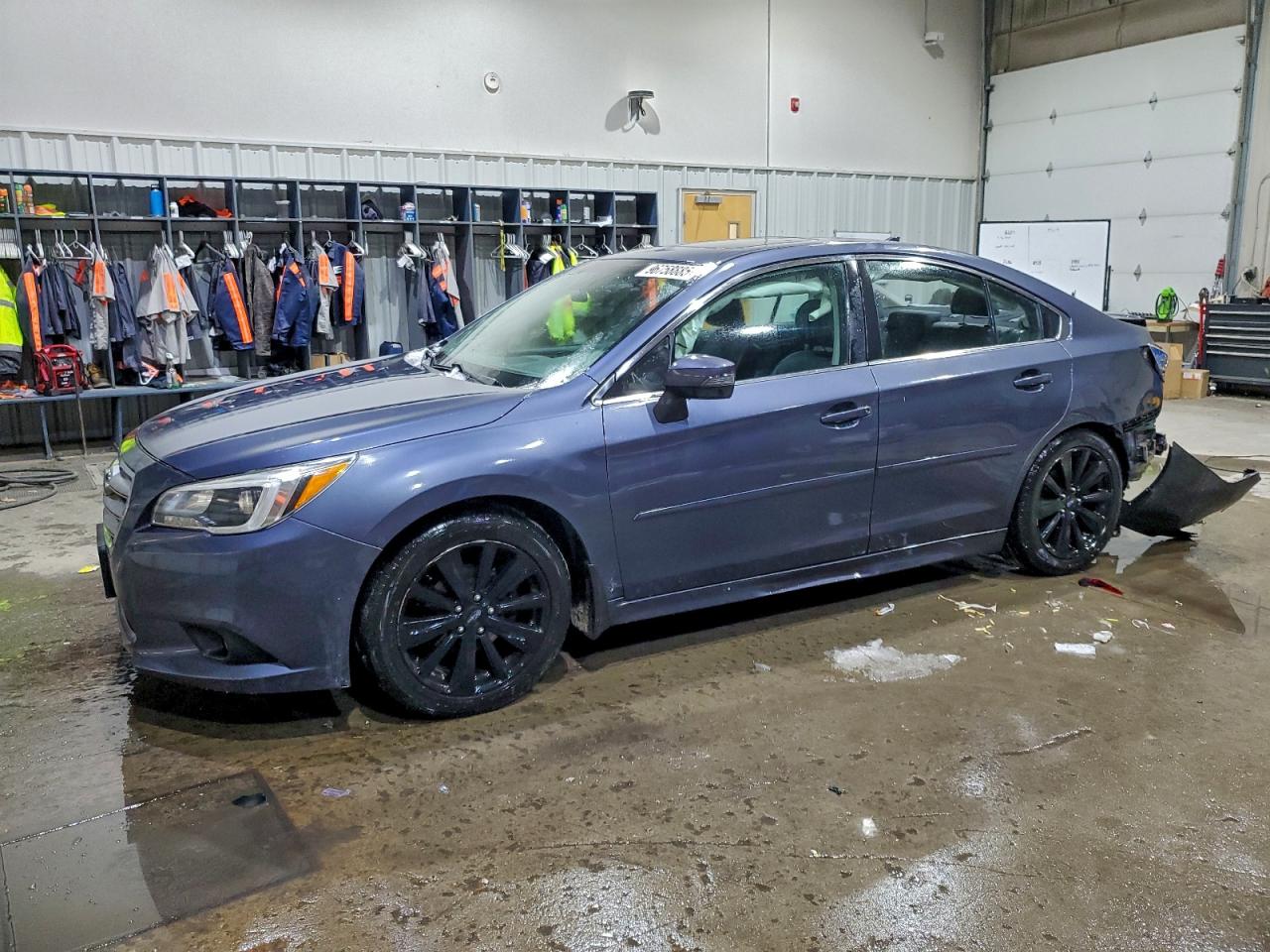 2017 Subaru Legacy Limited, VIN 4S3BNAN60H3004606 — Rear end