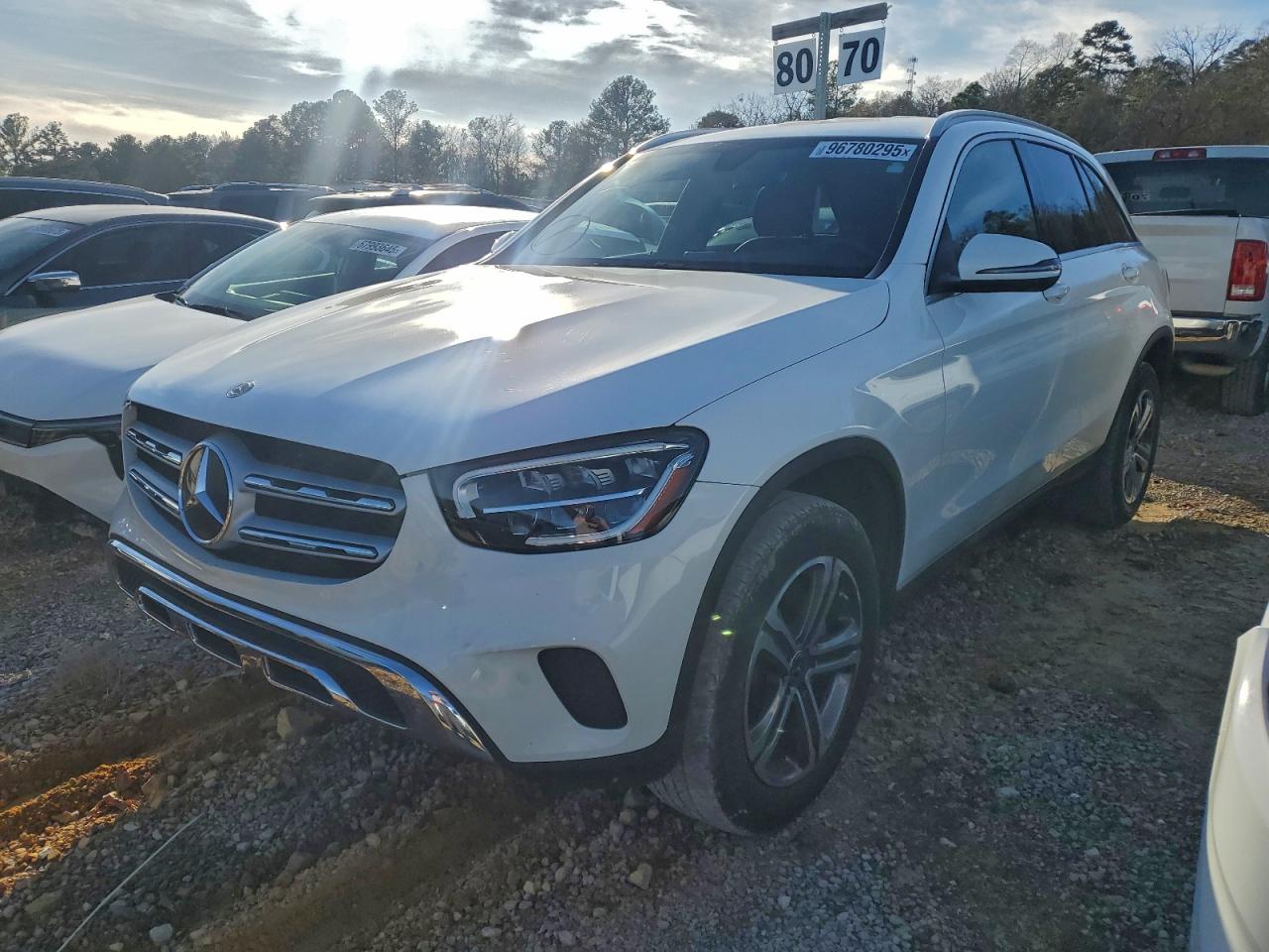 2020 Mercedes-Benz GLC 300, VIN WDC0G8DB5LF745134 — Minor dents and scratches