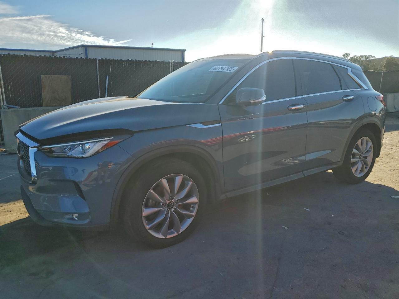 2022 Infiniti QX50 Essential, VIN 3PCAJ5CA3NF109564 — Фото с аукциона