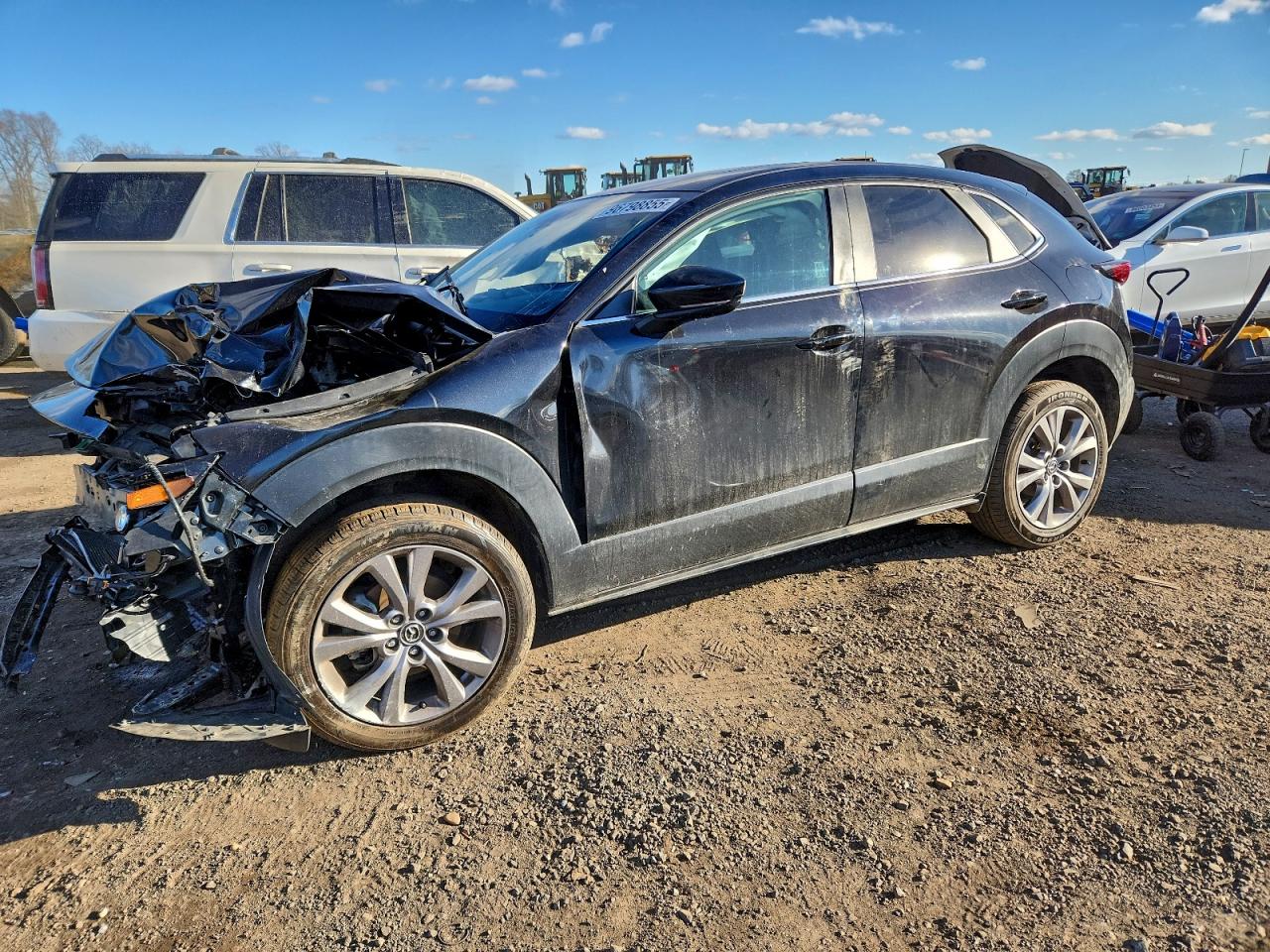 2021 Mazda CX-30 Preferred, VIN 3MVDMACL9MM267866 — Front end