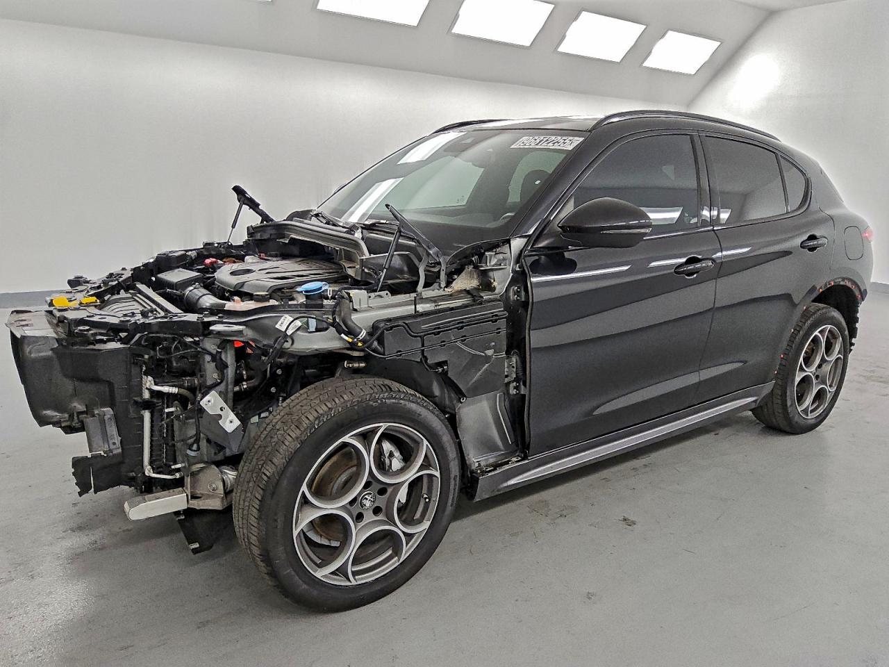 2024 Alfa Romeo Stelvio Ti, VIN ZASPAKBN9R7D75123 — Stripped
