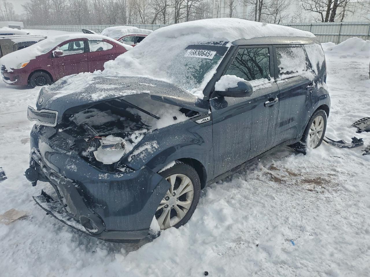 2015 Kia Soul +, VIN KNDJP3A50F7182665 — Front end
