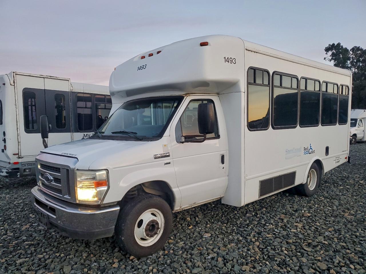 2012 Ford Econoline Commercial, VIN 1FDEE3FL0CDB04894 — Мелкие вмятины и царапины