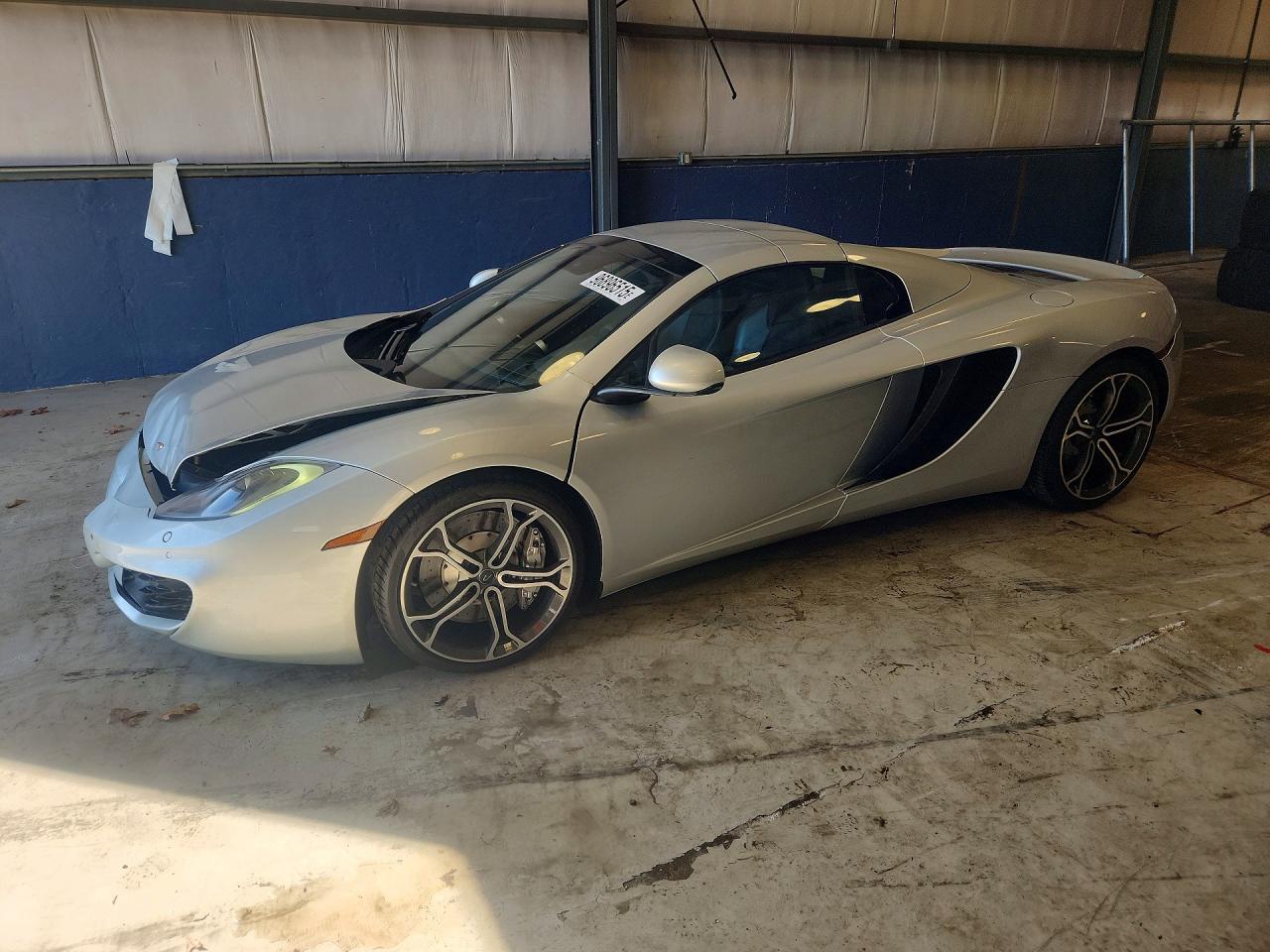 2013 McLaren MP4-12C, VIN SBM11BAA6DW002785 — Front end