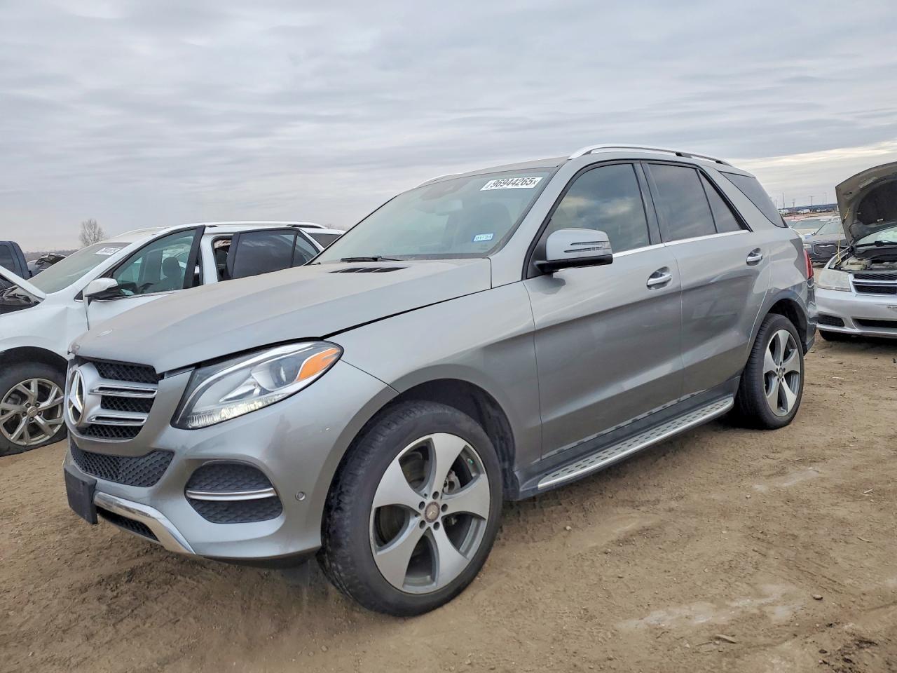 2016 Mercedes-Benz GLE 350, VIN 4JGDA5JBXGA712141 — Фото с аукциона 1 of 4