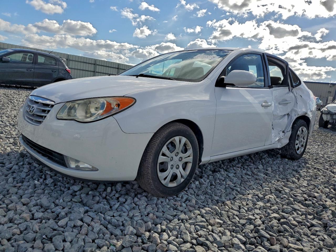2010 Hyundai Elantra GLS, VIN KMHDU4AD3AU099823 — Side