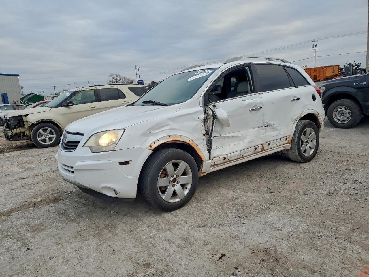 2010 Saturn VUE, VIN 3GSALKE12AS581539 — Side