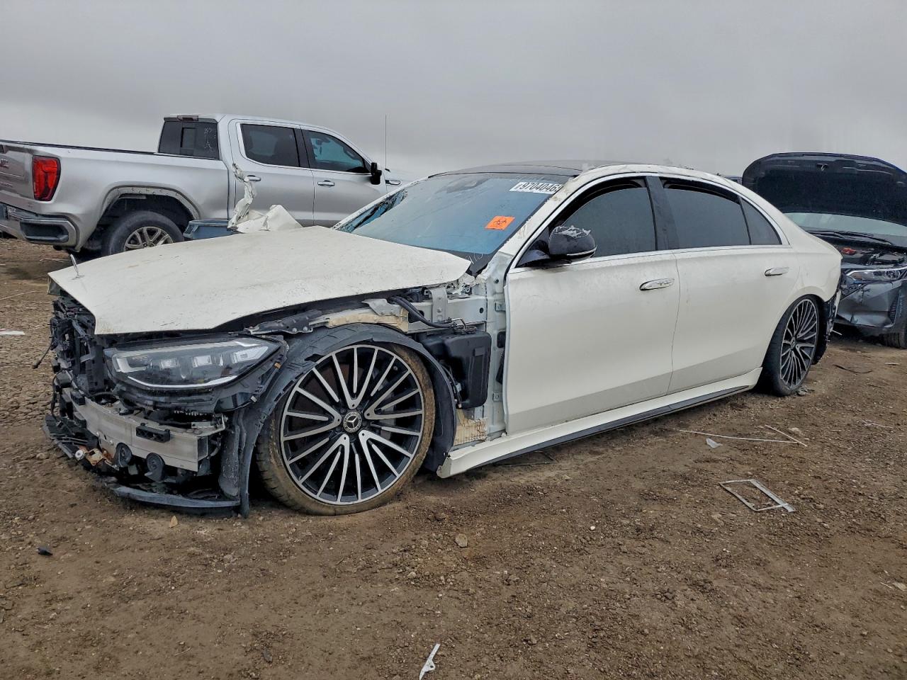 2021 Mercedes-Benz S 580, VIN W1K6G7GB8MA037910 — Front end
