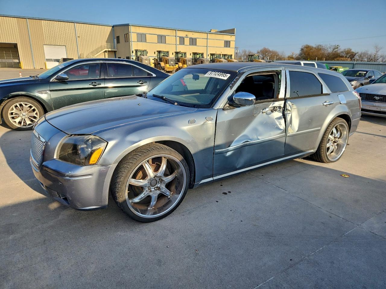 2007 Dodge Magnum, VIN 2D4FV47V57H621120 — Side