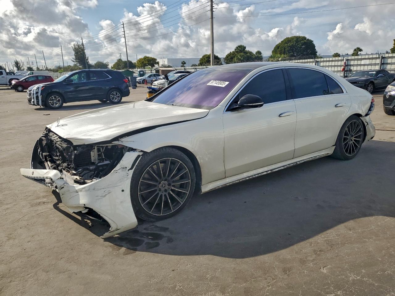 2022 Mercedes-Benz S 580, VIN W1K6G7GB8NA066096 — Front end