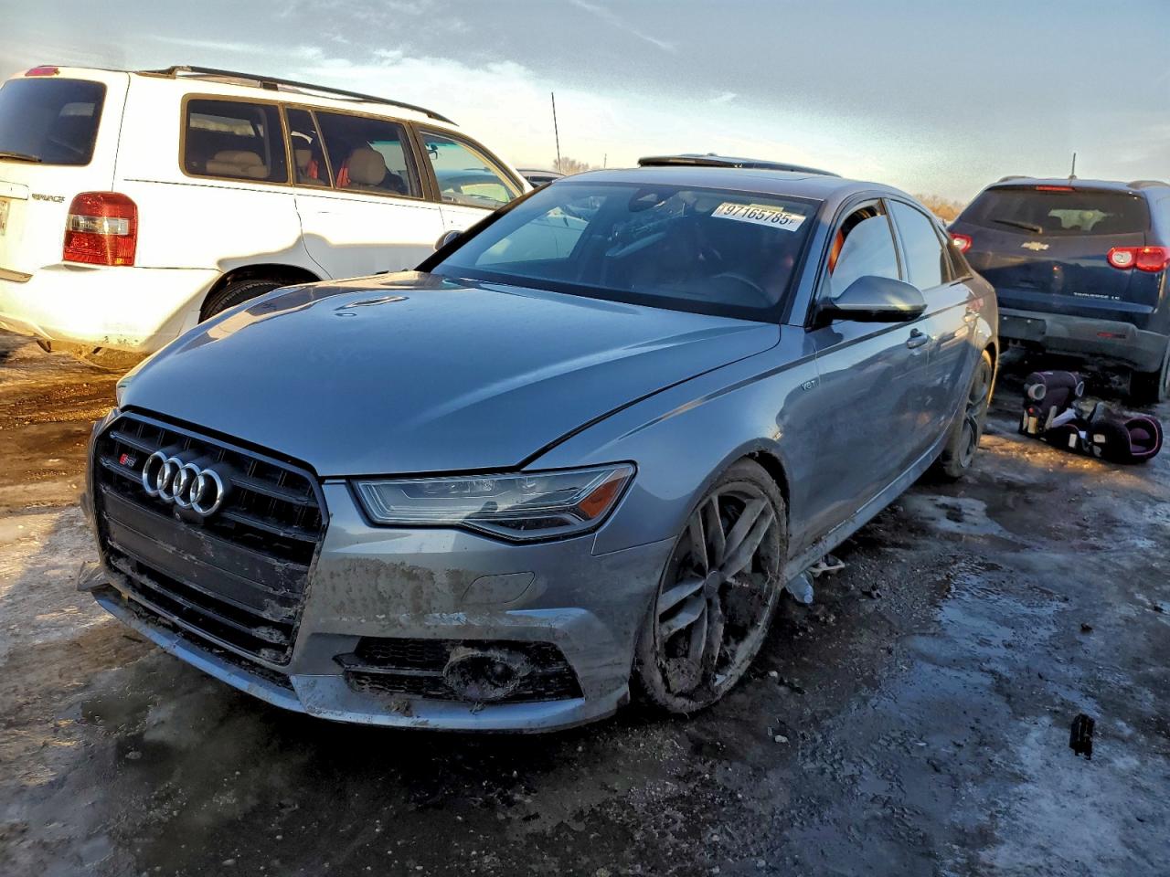 2017 Audi S6 Prestige, VIN WAUHFAFCXHN117914 — Перед