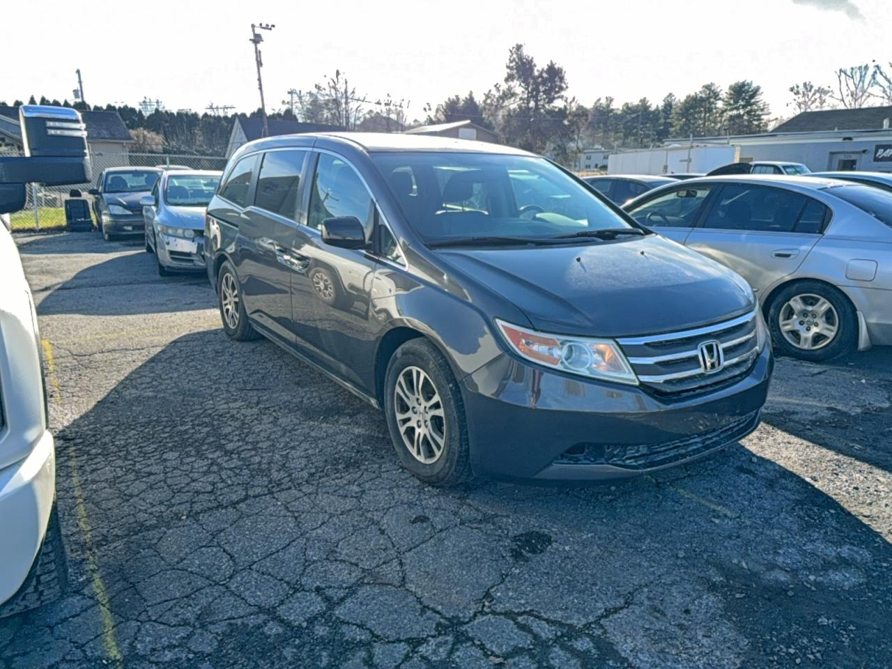 2013 Honda Odyssey EX-L, VIN 5FNRL5H68DB077324 — Normal wear