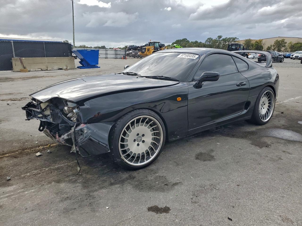 1995 Toyota Supra, VIN JZA800032271 — Front end