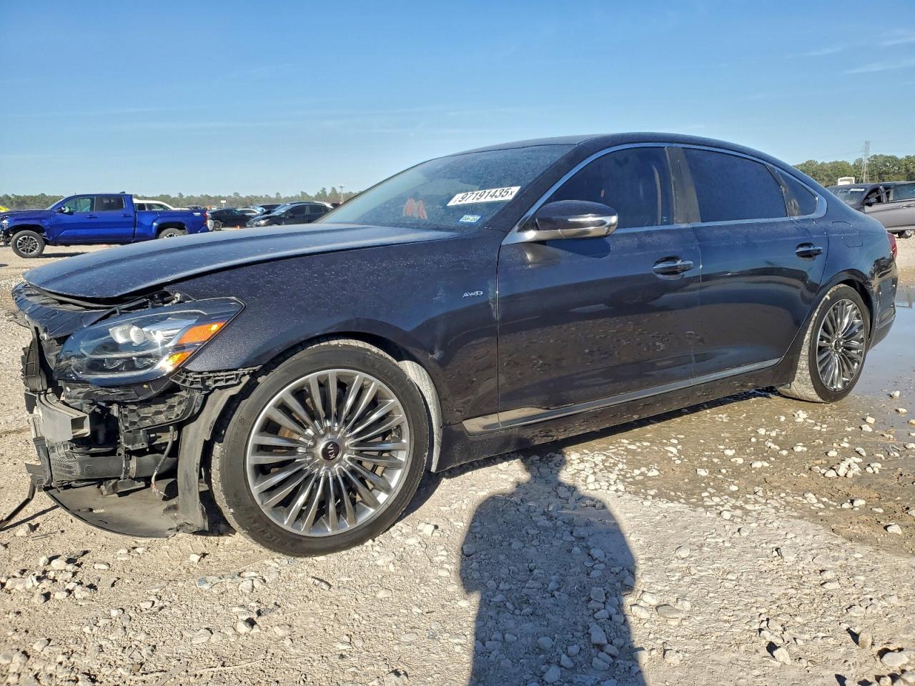 2019 Kia K900 Luxury, VIN KNAS34J62K6009922 — Front end