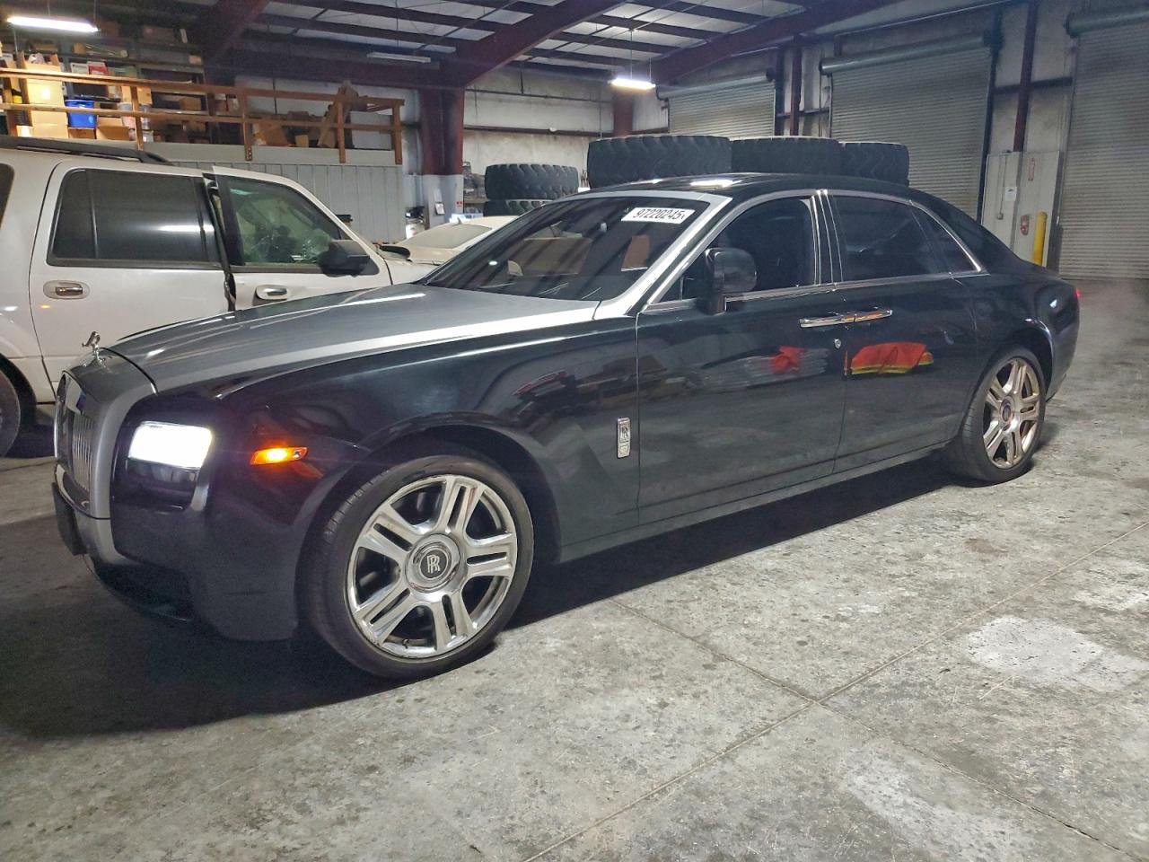 2011 Rolls-Royce Ghost, VIN SCA664S59BUX49956 — Prior damage history