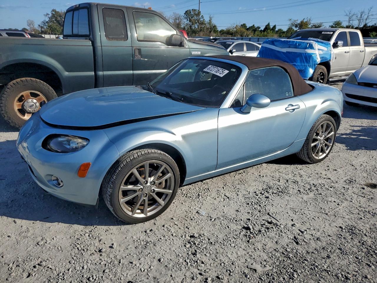 2008 Mazda MX-5 Miata Touring, VIN JM1NC25F680147117 — Front end