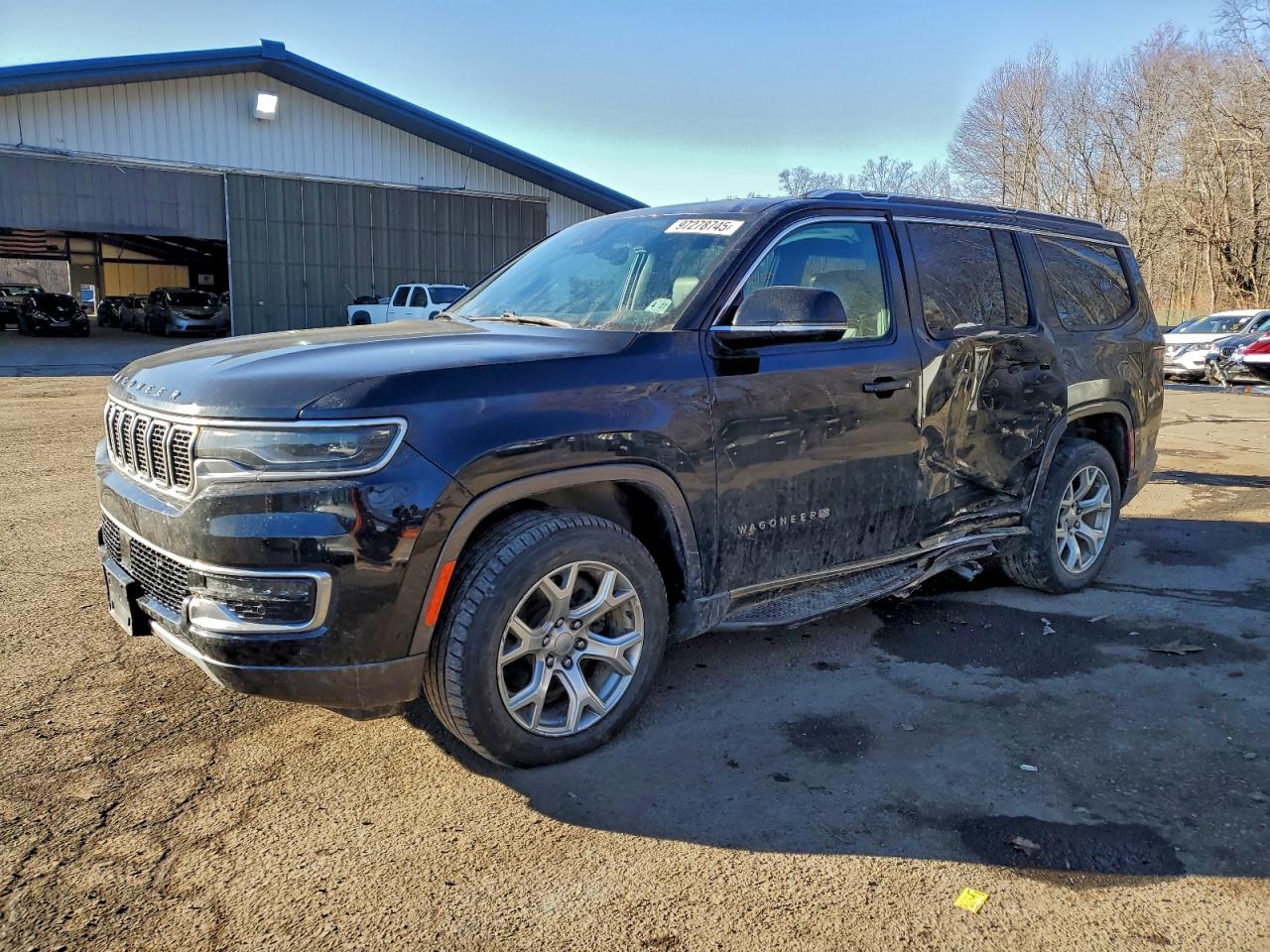 2022 Jeep Wagoneer Series II, VIN 1C4SJVBT7NS183046 — Бок