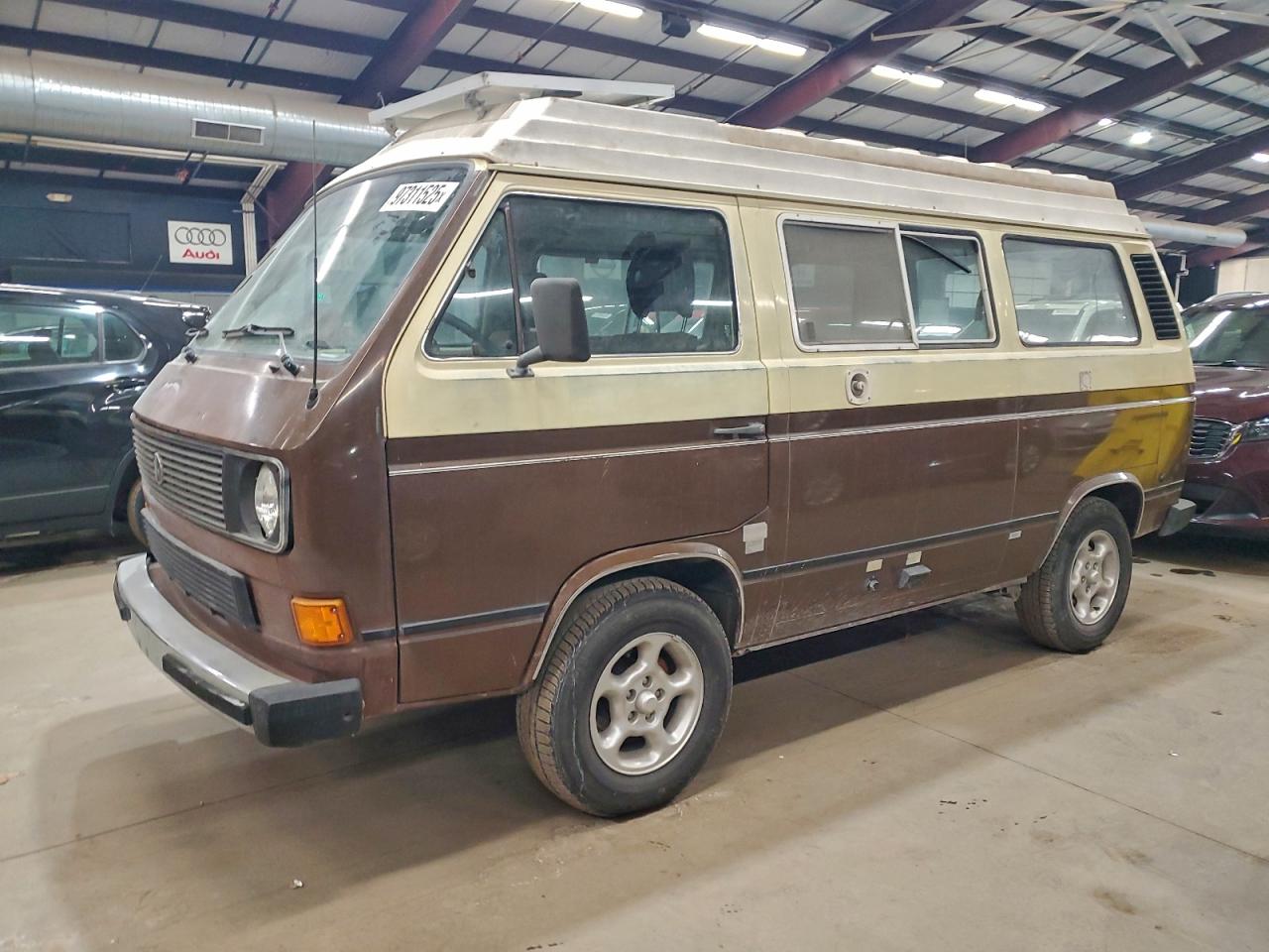 1982 Volkswagen Vanagon, VIN WV2YG0250CH086215 — Minor dents and scratches
