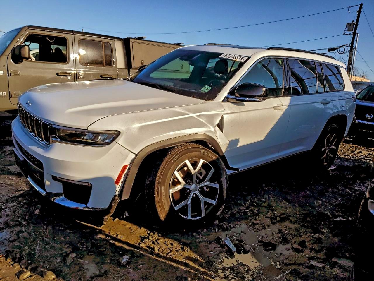 2024 Jeep Grand Cherokee Limited, VIN 1C4RJKBG0R8562778 — Undercarriage