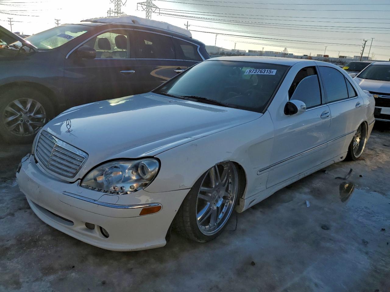 2000 Mercedes-Benz S 320/430/500, VIN WDBNG75J9YA047771 — Front end