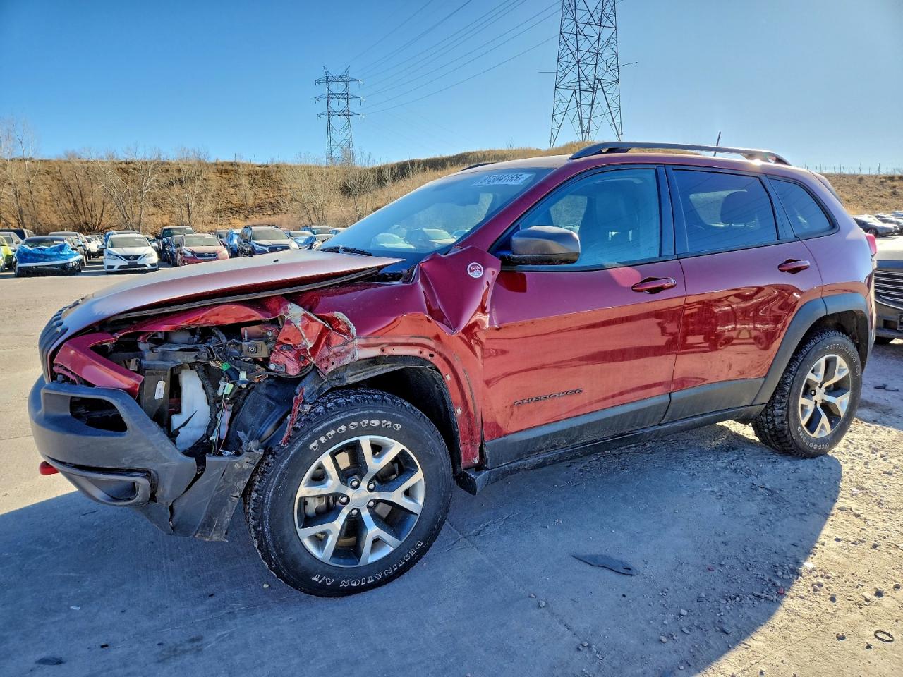 2016 Jeep Cherokee Trailhawk, VIN 1C4PJMBS6GW112519 — Front end