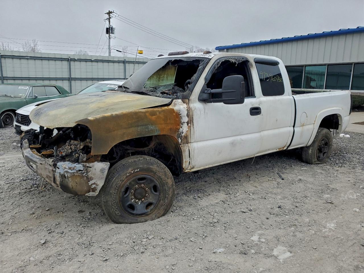 2002 GMC Sierra 2500HD SLE, VIN 1GTHK29U62E284514 — Burn