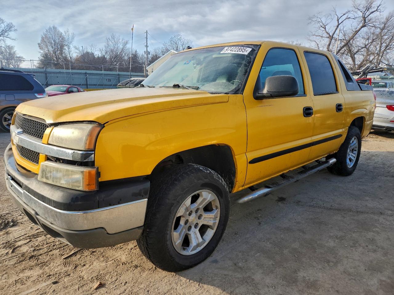 2003 Chevrolet Avalanche, VIN 3GNEK13T93G228873 — Front end