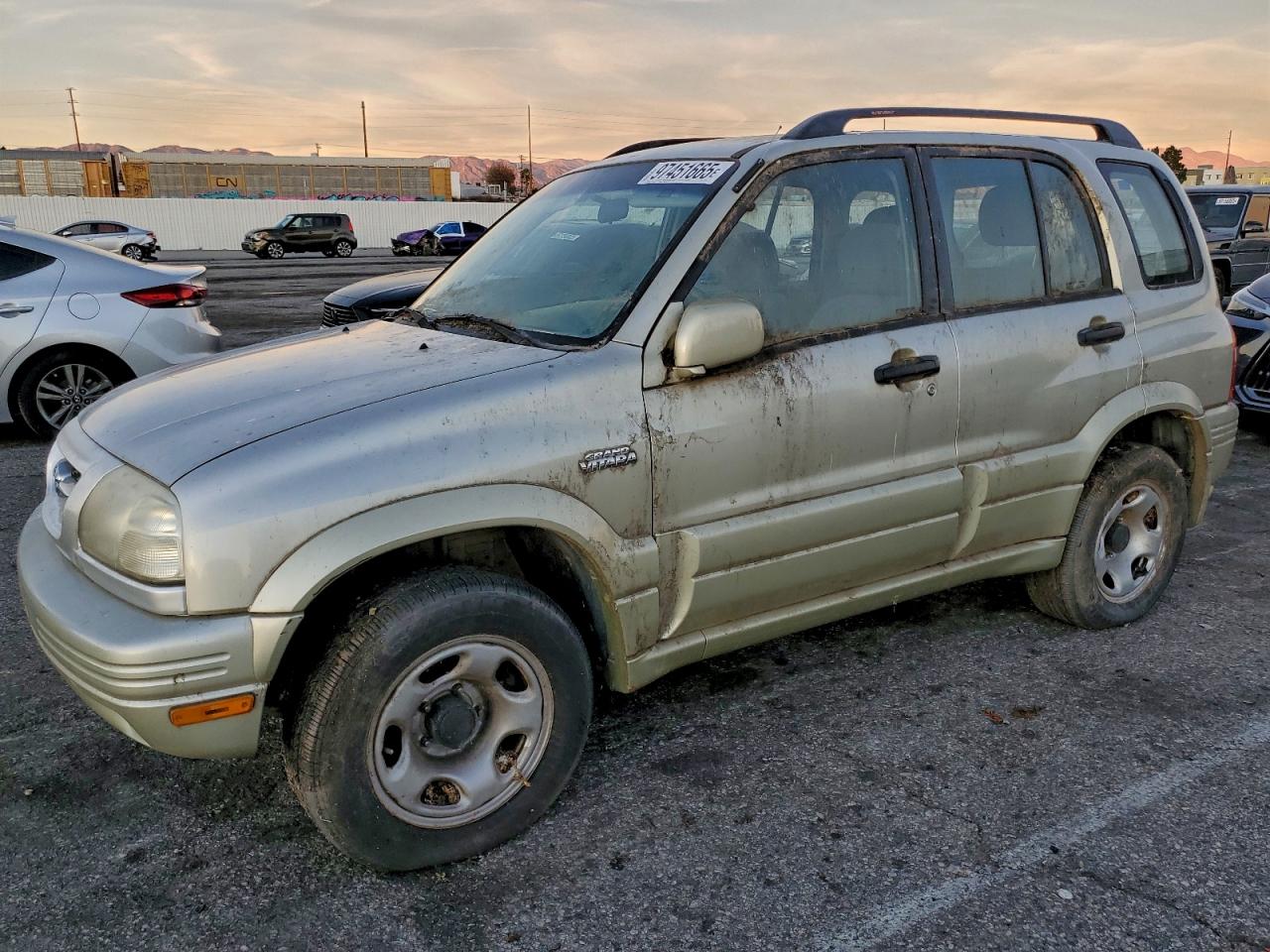 2000 Suzuki Grand Vitara JLX, VIN JS3TD62V0Y4103681 — Фото с аукциона