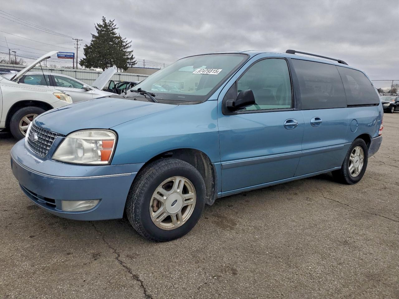 2007 Ford Freestar SEL, VIN 2FMZA52237BA31831 — Rear end
