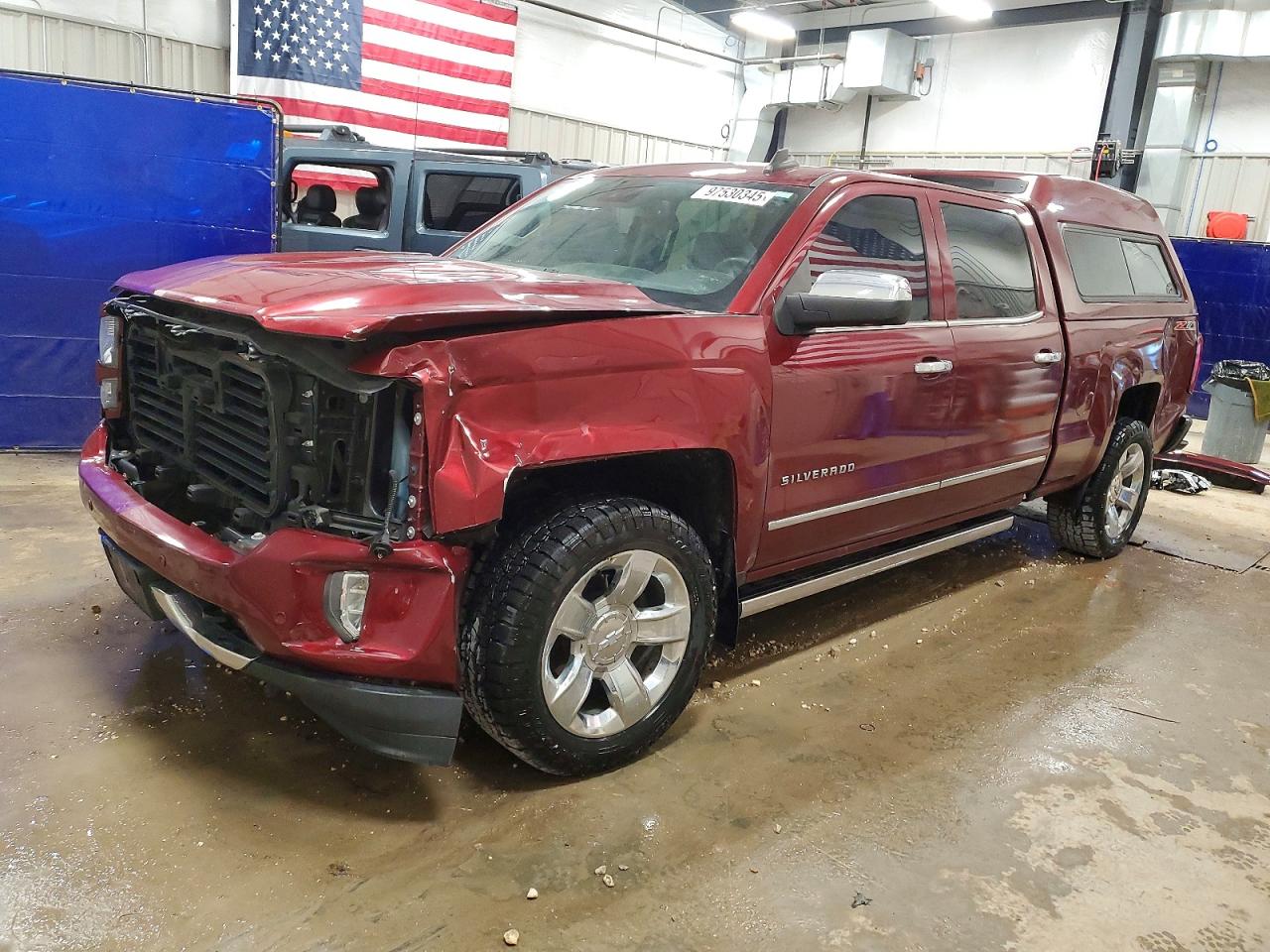 2017 Chevrolet Silverado 1500 LTZ, VIN 3GCUKSEJXHG120288 — Front end