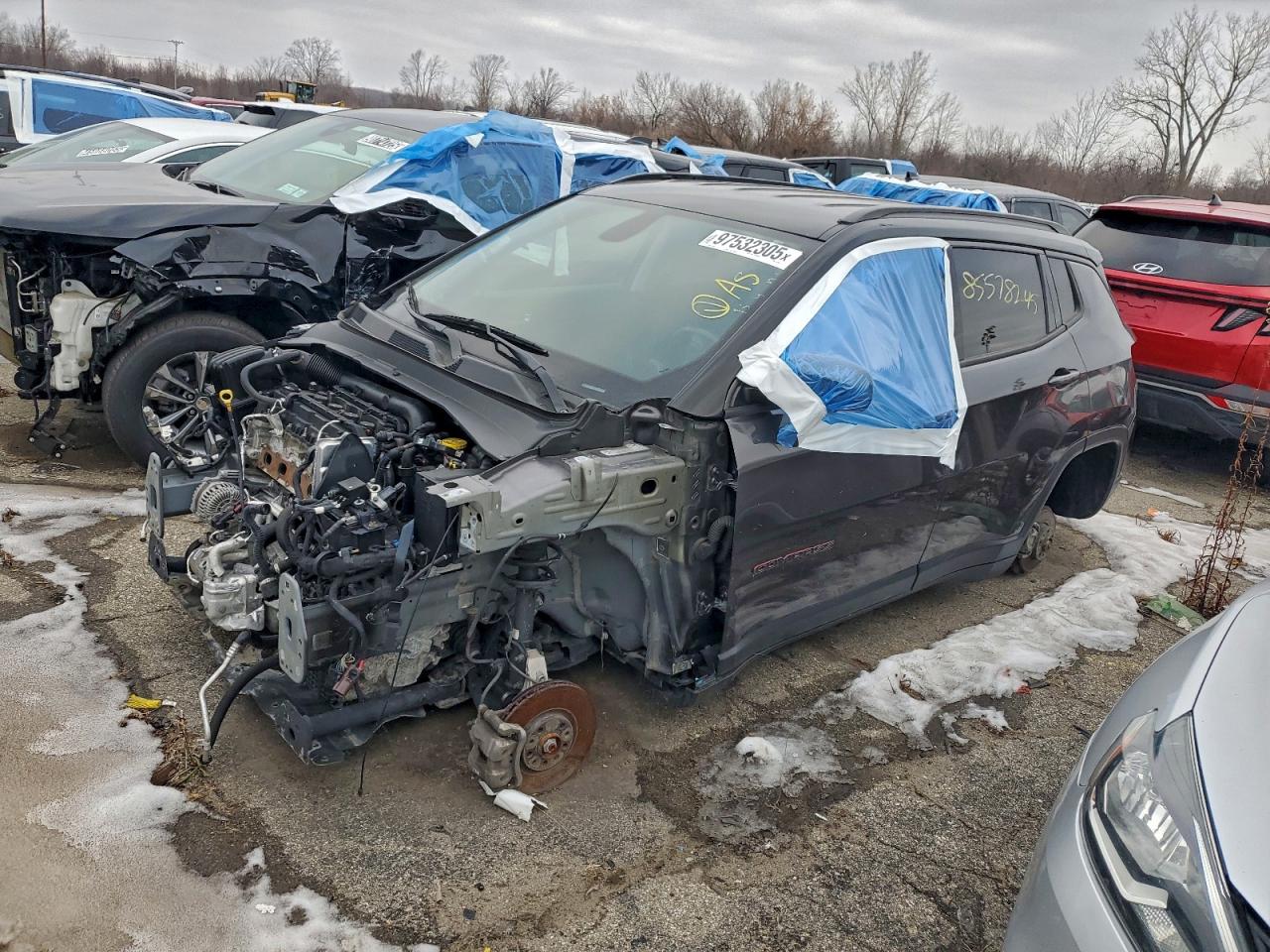 2020 Jeep Compass Trailhawk, VIN 3C4NJDDB3LT127452 — Auction photo 1 of 4