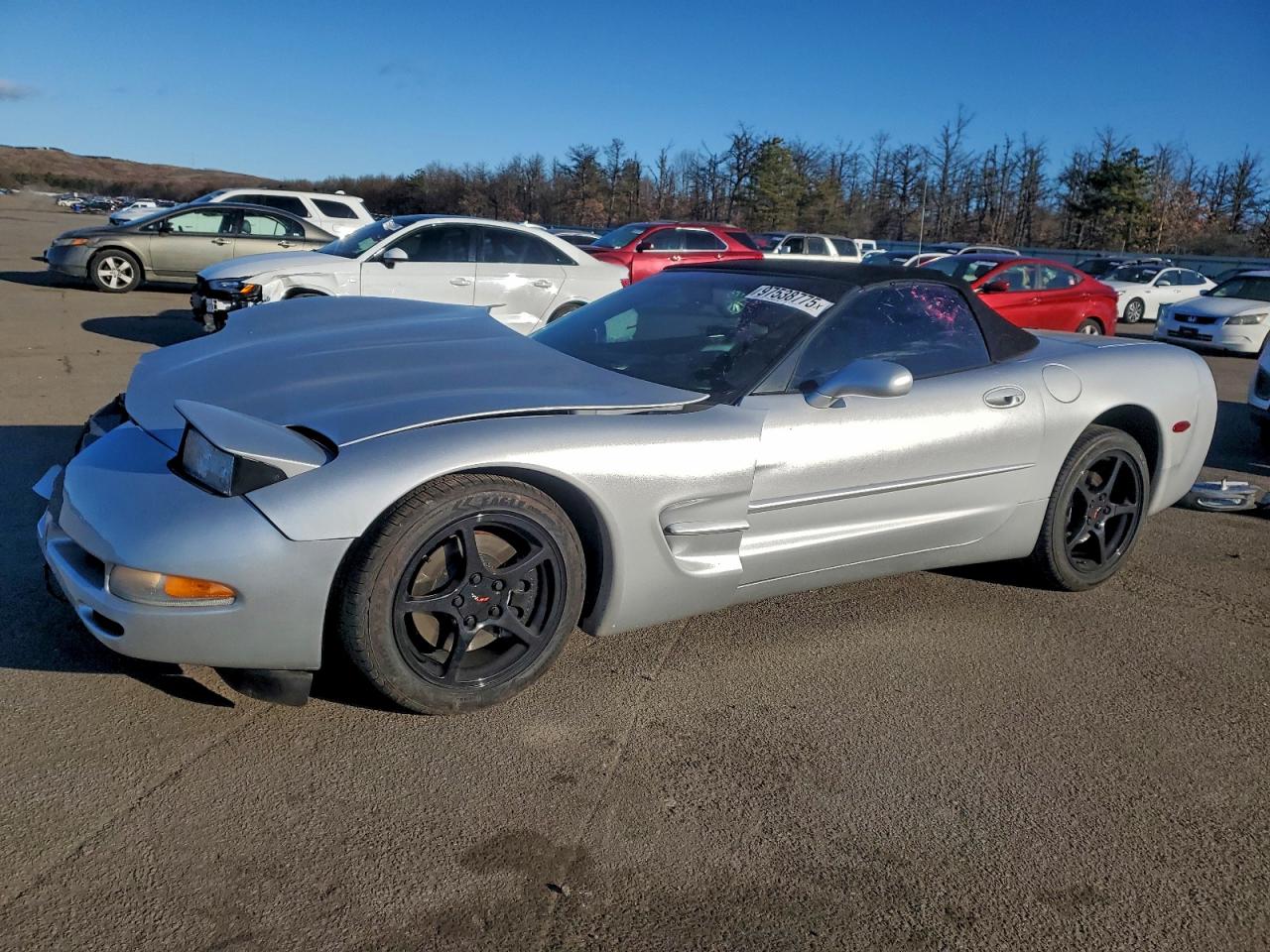 2002 Chevrolet Corvette, VIN 1G1YY32G625101064 — Front end