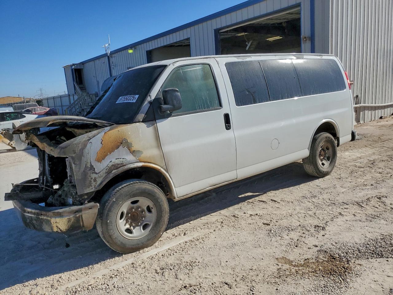 2007 Chevrolet Express Passenger, VIN 1GAHG35U771156187 — Burn
