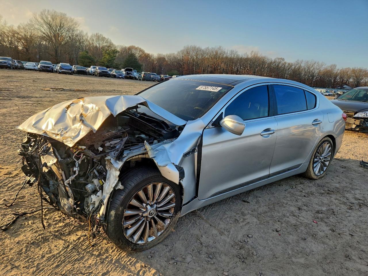 2015 Kia K900 Luxury, VIN KNALW4D40F6018985 — Front end