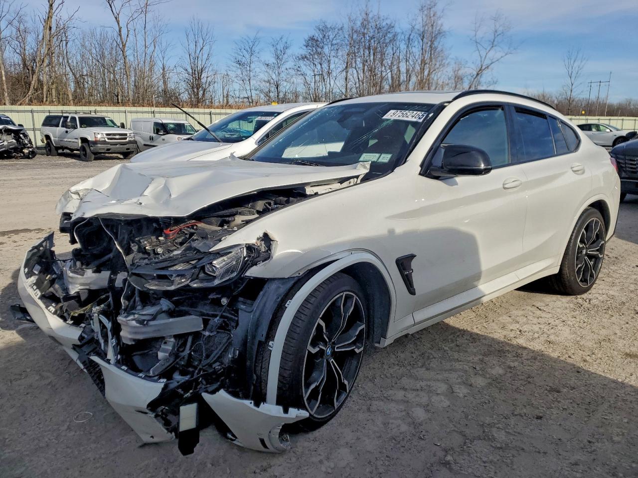 2024 BMW X4 M, VIN 5YM23EC02R9T39934 — Перед