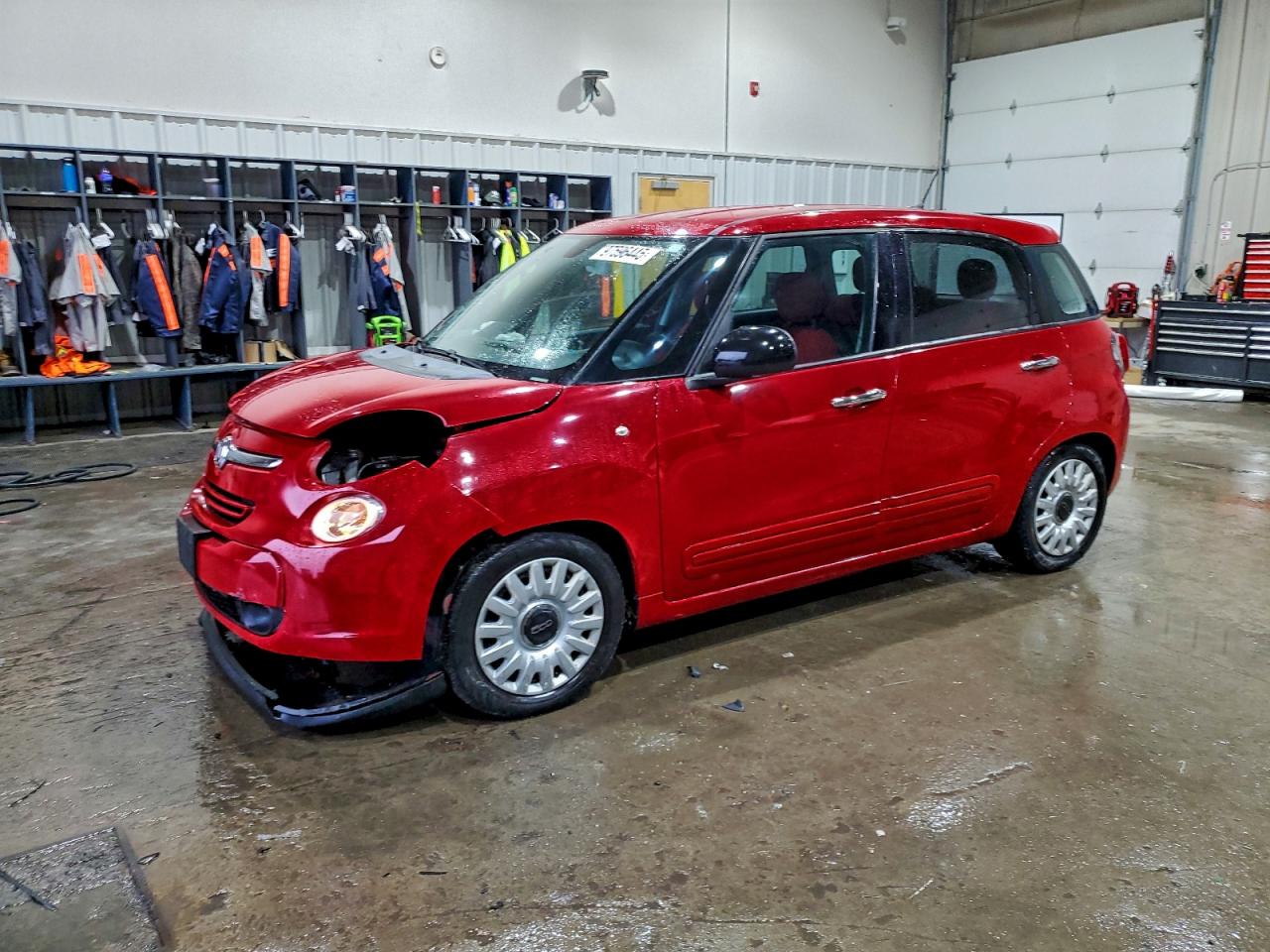 2016 FIAT 500L Pop, VIN ZFBCFAAH1GZ038416 — Front end