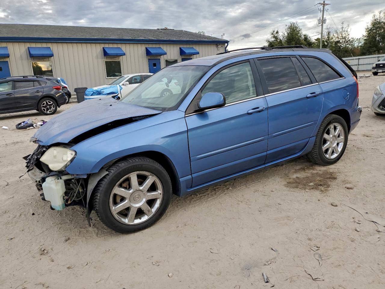 2007 Chrysler Pacifica Limited, VIN 2A8GF78X17R126027 — Front end