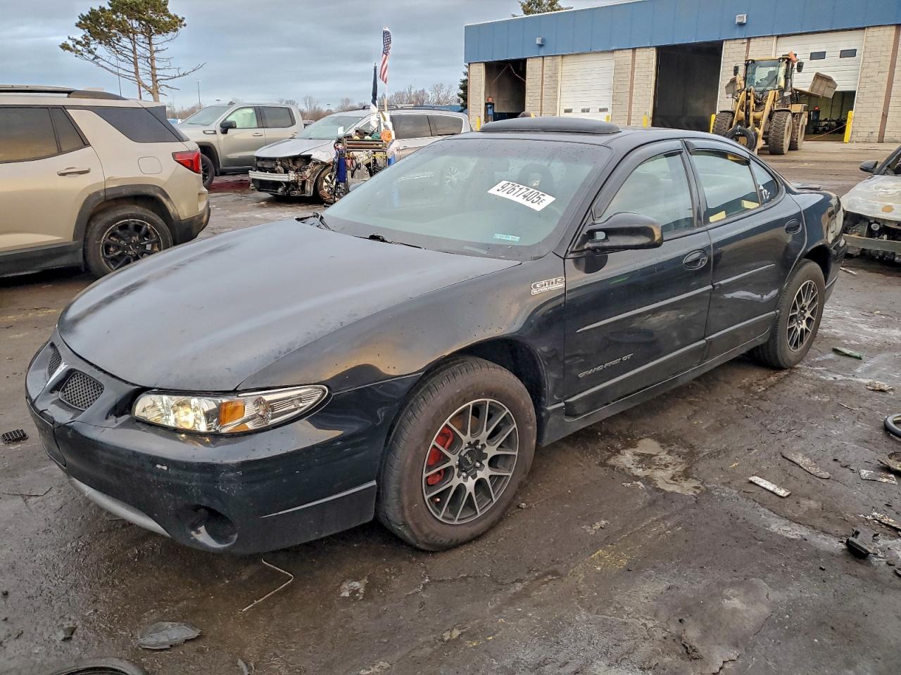 2001 Pontiac Grand Prix GT, VIN 1G2WP52K21F263224 — Vandalism