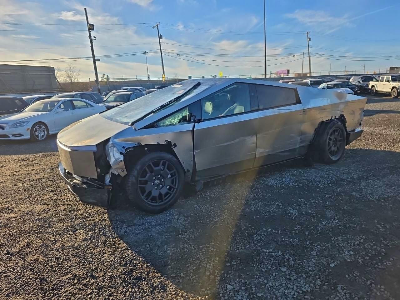 2025 Tesla Cybertruck, VIN 7G2CEHED0SA079712 — All over