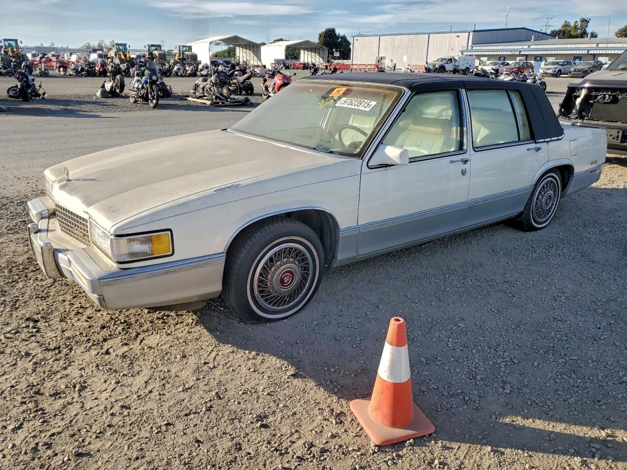 1989 Cadillac DeVille, VIN 1G6CD5150K4314433 — Mechanical
