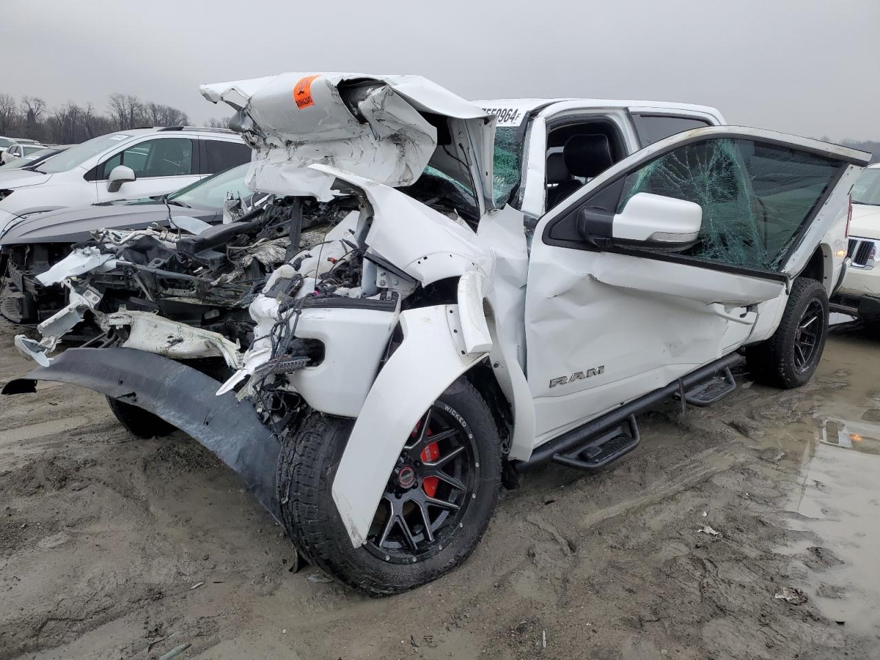 2020 Ram 1500 Laramie, VIN 1C6SRFJT0LN109843 — Front end