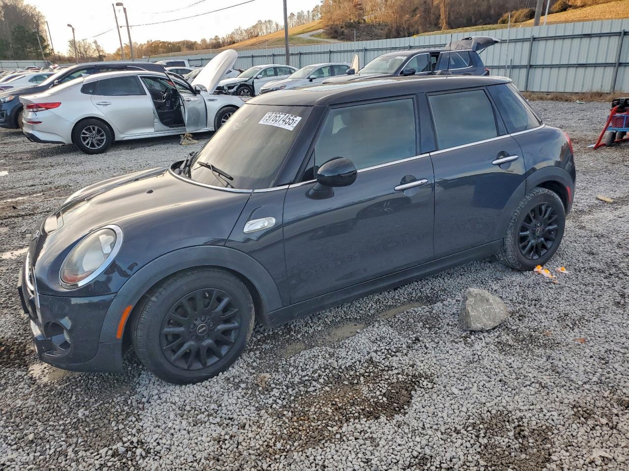 2015 MINI Hardtop 4 Door S, VIN WMWXU3C58F2B59454 — Пожар в салоне